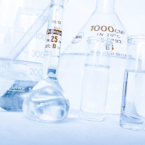 Środki chemiczne i rozpuszczalniki